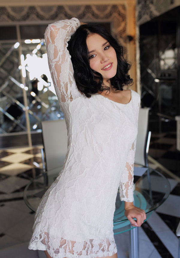 Рената, 23